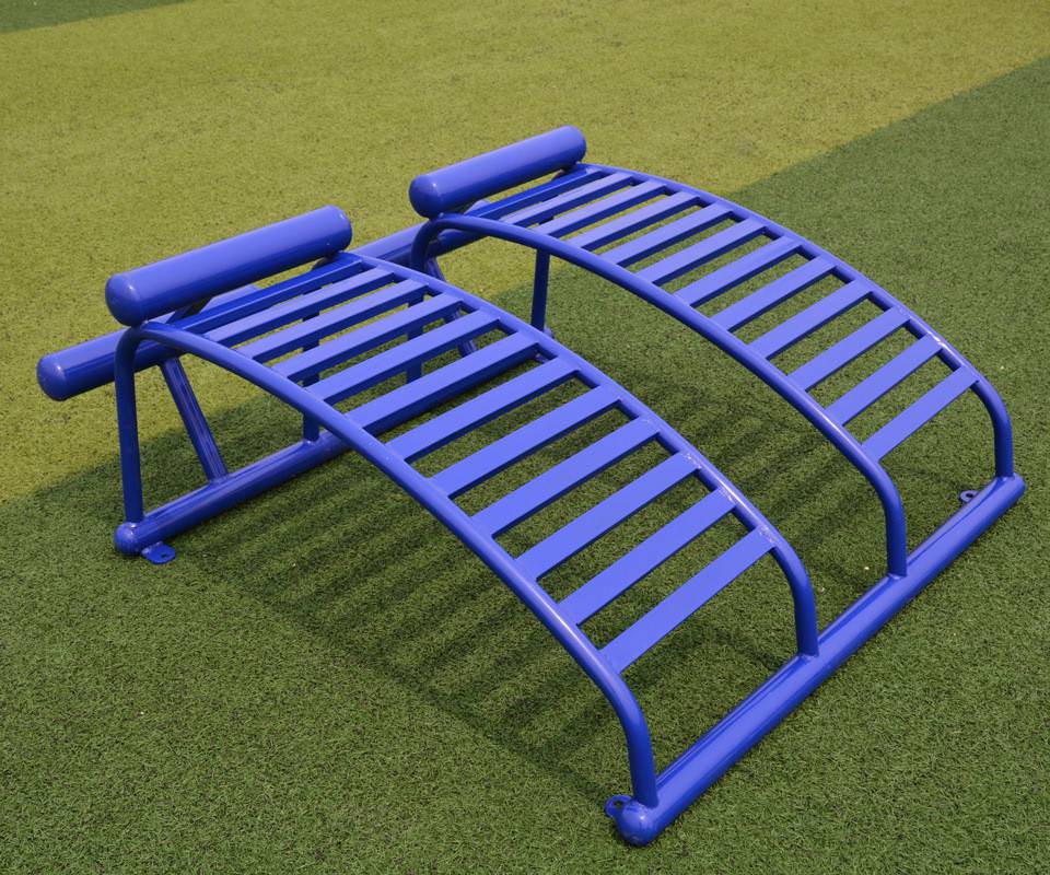 世界杯下月启幕！义乌体育用品出口增超三成体育产业迎赛事政策联动(图1)